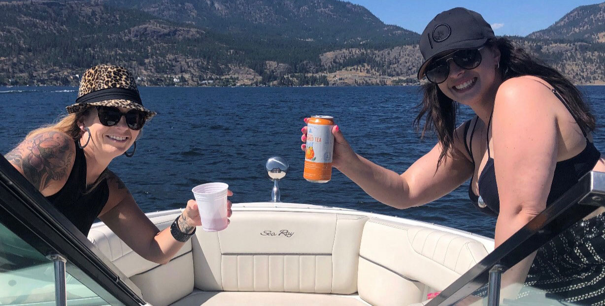 Relax and enjoy the Okanagan Sunshine and beautiful views